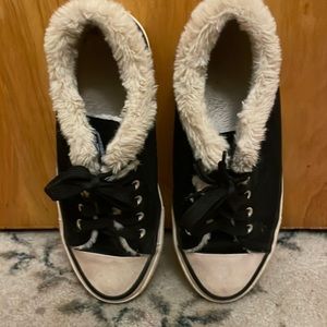 SIZE 8 FUR SNEAKERS very comfortable barely worn